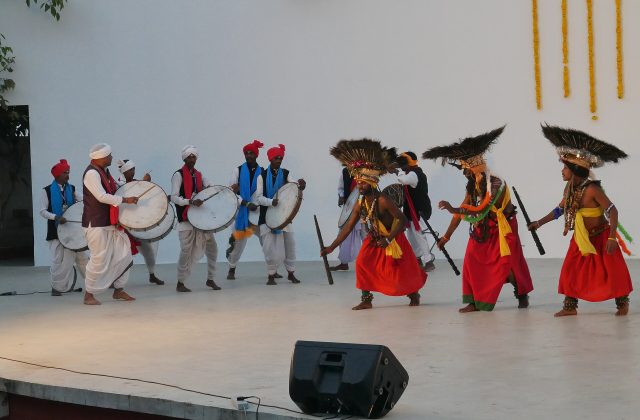 Gondi tribe dance performance